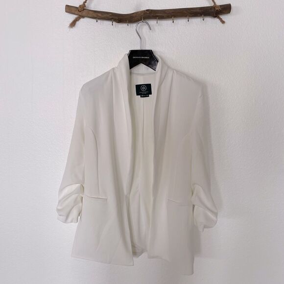 White blazer  - Picture 4 of 4